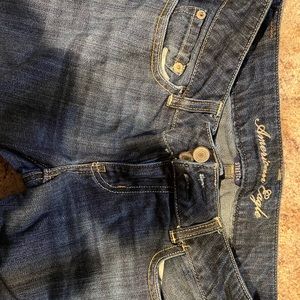Womens American Eagle Jeans!